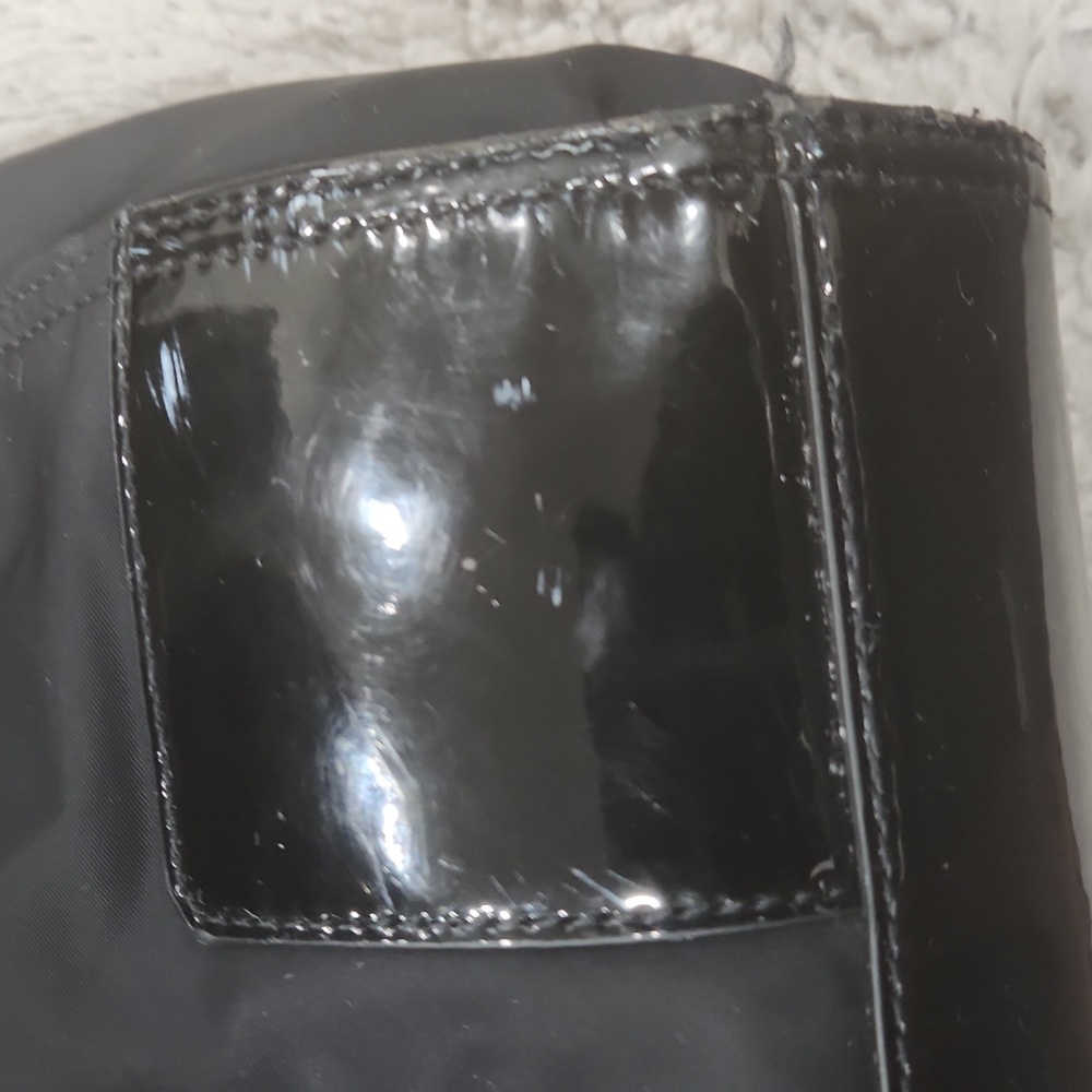 Tory Burch Patent Black Structured Tote Bag - Picture 5 of 12